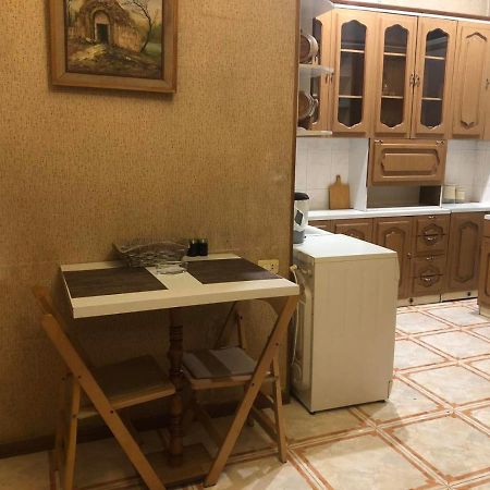 Квартира в самом центре Еревана Apartment Екстериор снимка
