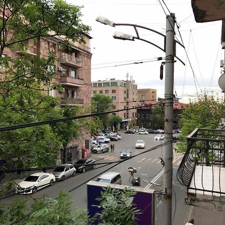 Квартира в самом центре Еревана Apartment Екстериор снимка