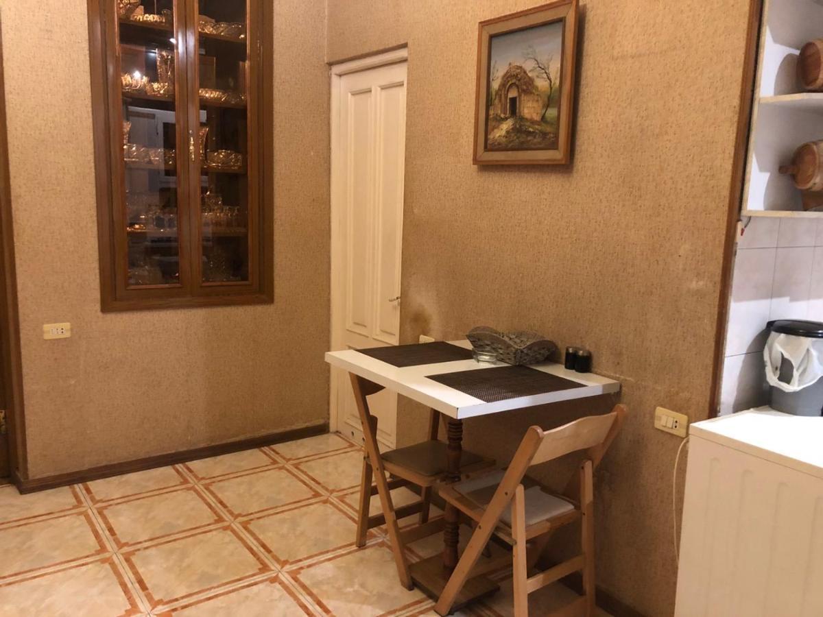 Квартира в самом центре Еревана Apartment Екстериор снимка