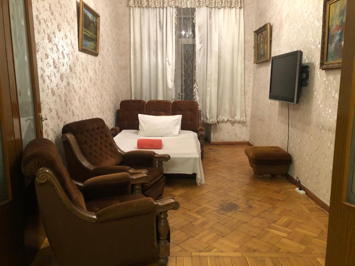 Квартира в самом центре Еревана Apartment Екстериор снимка